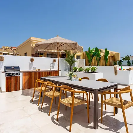 Villa Luxury - Sunset Rooftop - Heated Pool - Outdoor Kitchen - Airconditioned *