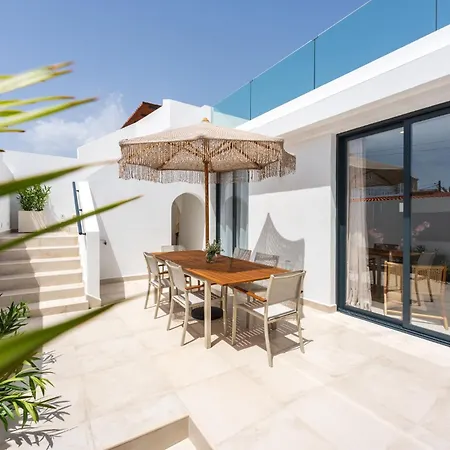 Luxury - Sunset Rooftop - Heated Pool - Outdoor Kitchen - Airconditioned *