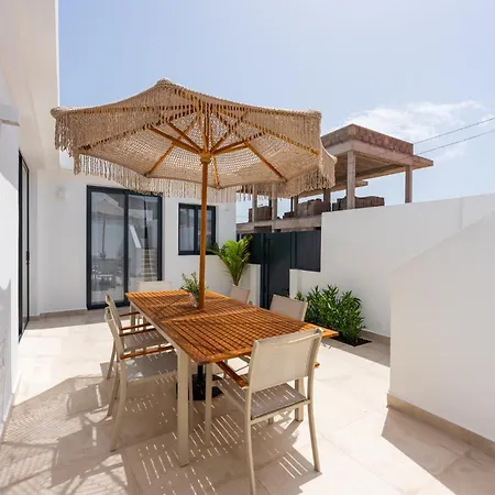 Luxury - Sunset Rooftop - Heated Pool - Outdoor Kitchen - Airconditioned