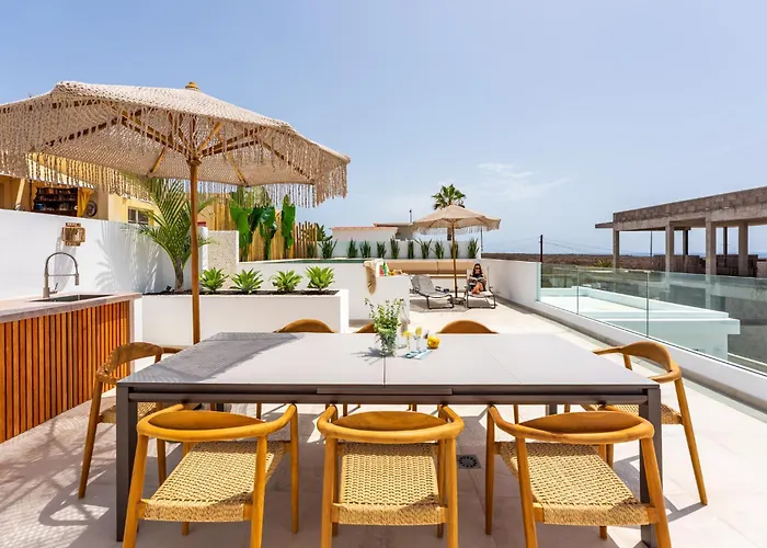 Luxury - Sunset Rooftop - Heated Pool - Outdoor Kitchen - Airconditioned 빌라