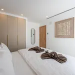 Luxury - Sunset Rooftop - Heated Pool - Outdoor Kitchen - Airconditioned Vila