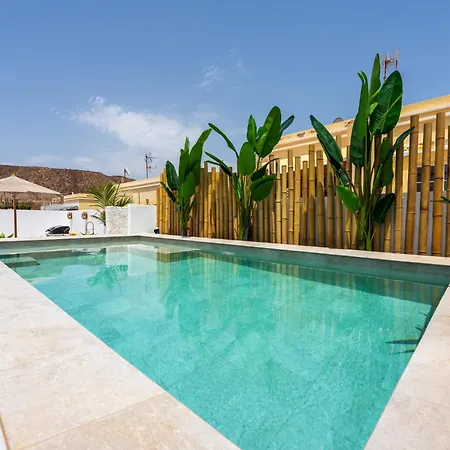 Luxury - Sunset Rooftop - Heated Pool - Outdoor Kitchen - Airconditioned