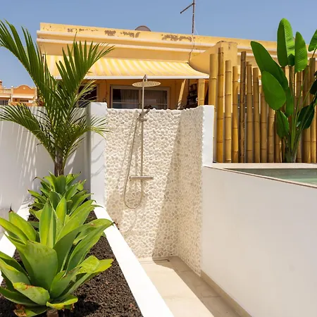 Villa Luxury - Sunset Rooftop - Heated Pool - Outdoor Kitchen - Airconditioned