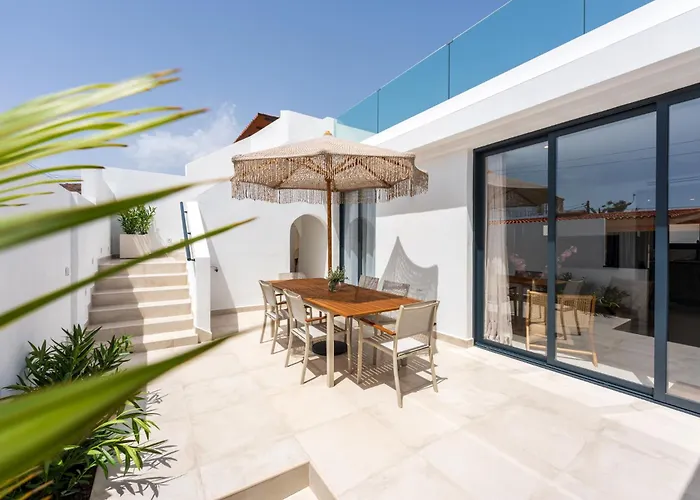 Luxury - Sunset Rooftop - Heated Pool - Outdoor Kitchen - Airconditioned *