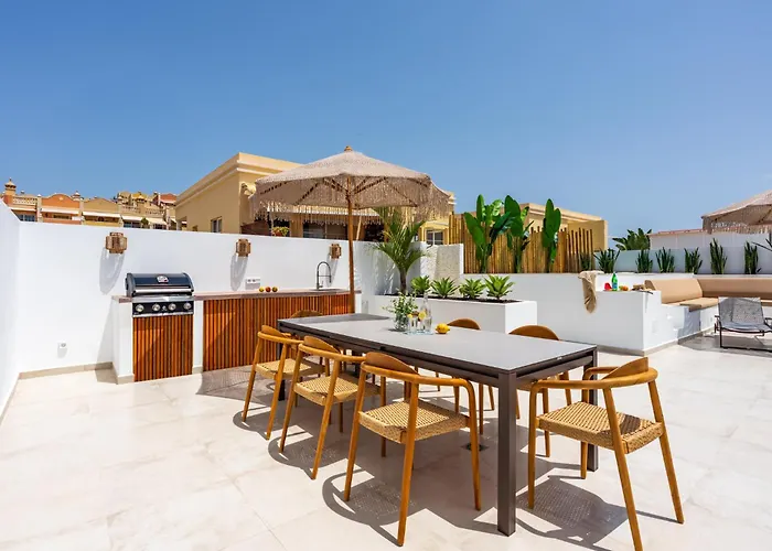 Villa Luxury - Sunset Rooftop - Heated Pool - Outdoor Kitchen - Airconditioned *